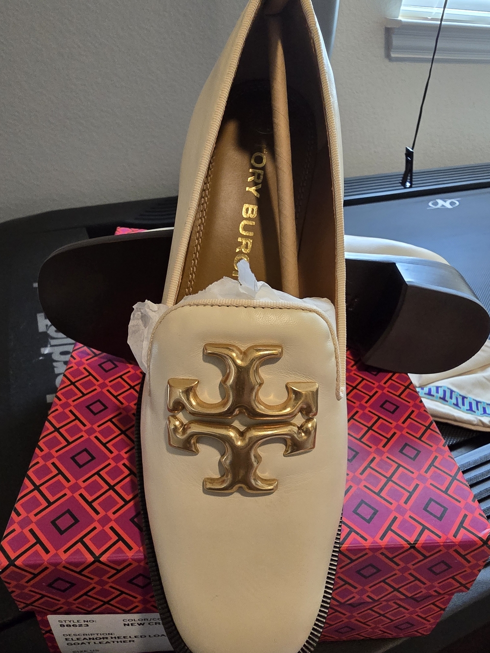 Tory Burch Cream Leather Logo Loafer